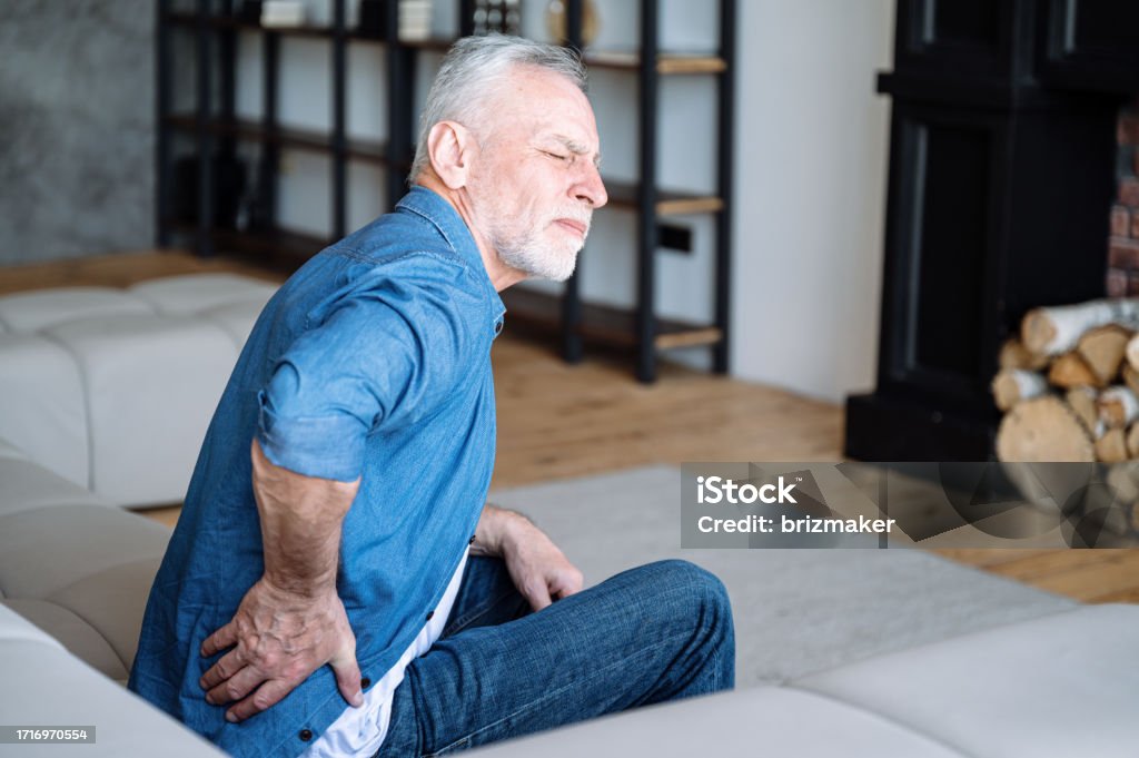 Kidney Stones In Seniors. Image courtesy: iStock